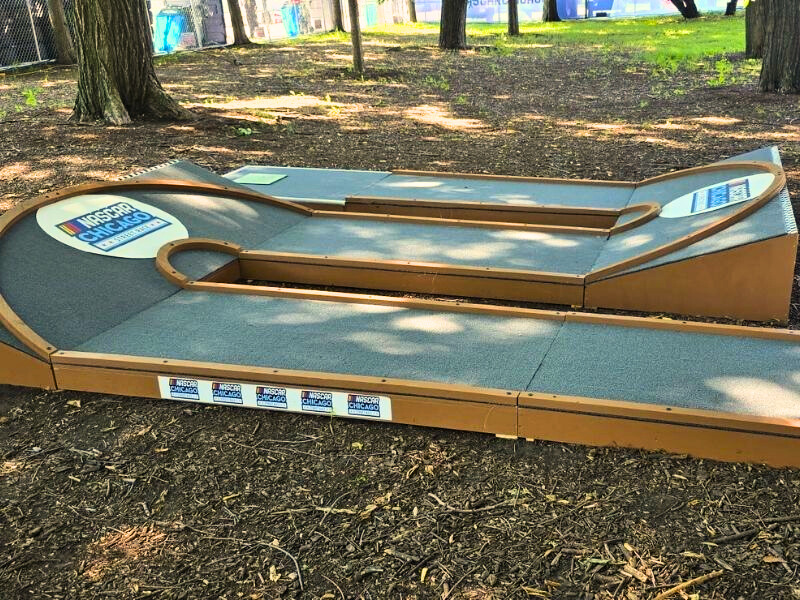 mini golf rentals new jersey image