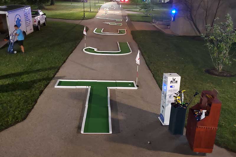 wow mini golf rental image